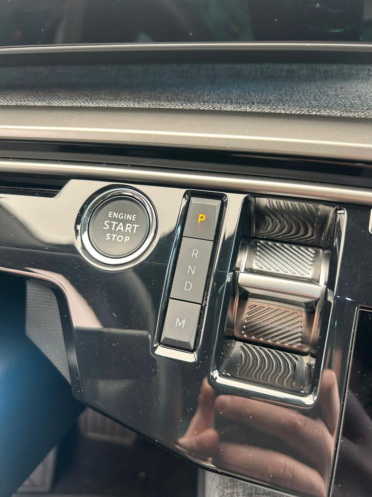 Peugeot 3008 Hybrid 136 e-DCS6 Allure