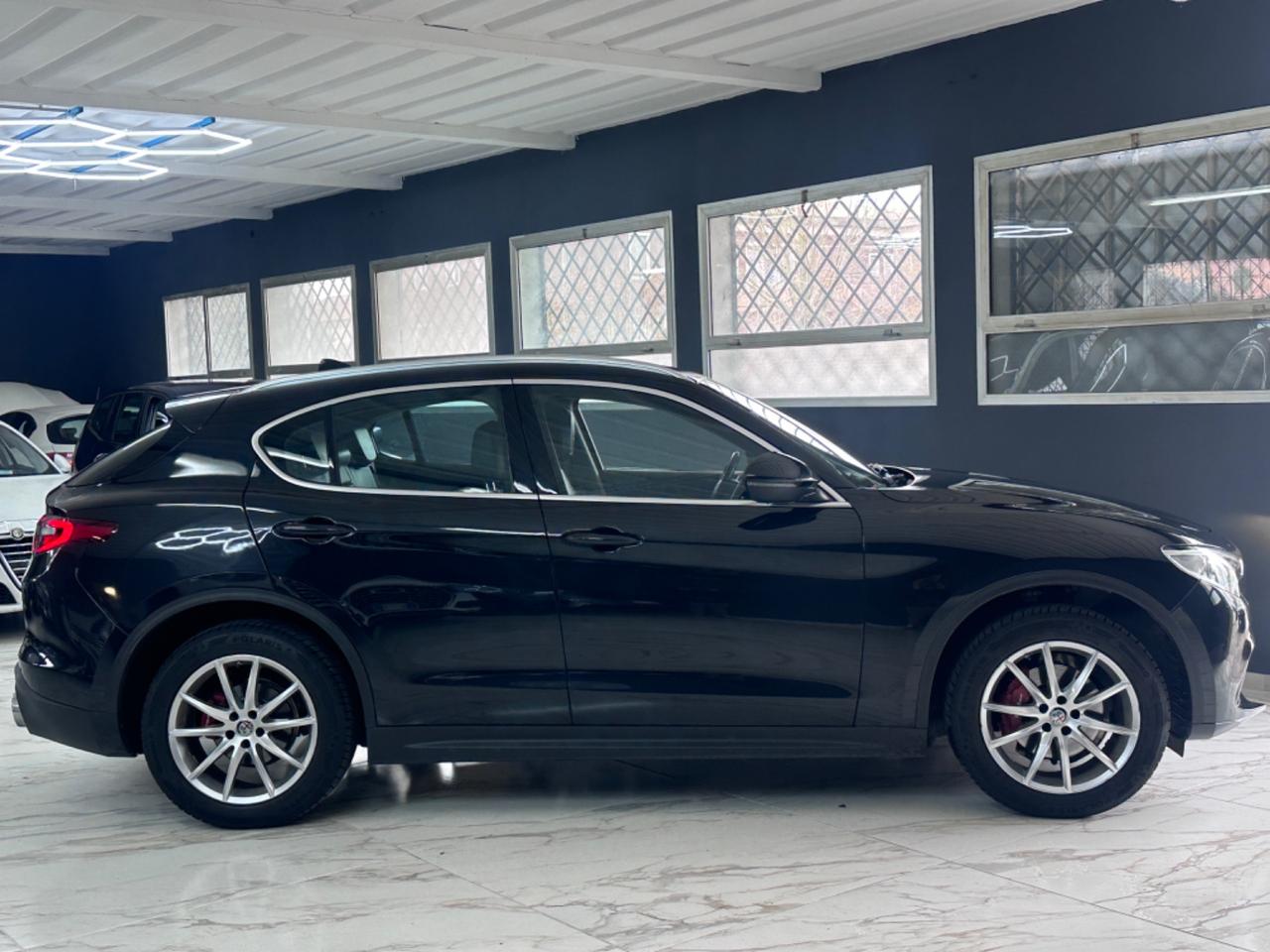 Alfa Romeo Stelvio 2.2 Turbodiesel 210 CV AT8 Q4 Executive