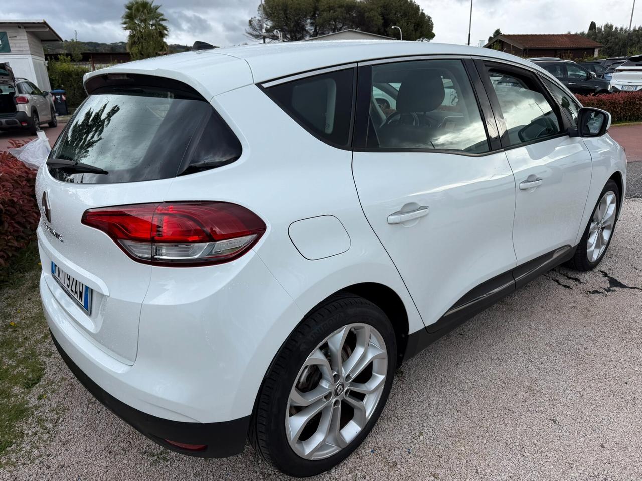 Renault Scenic Scénic dCi 8V 110 CV EDC Energy Intens