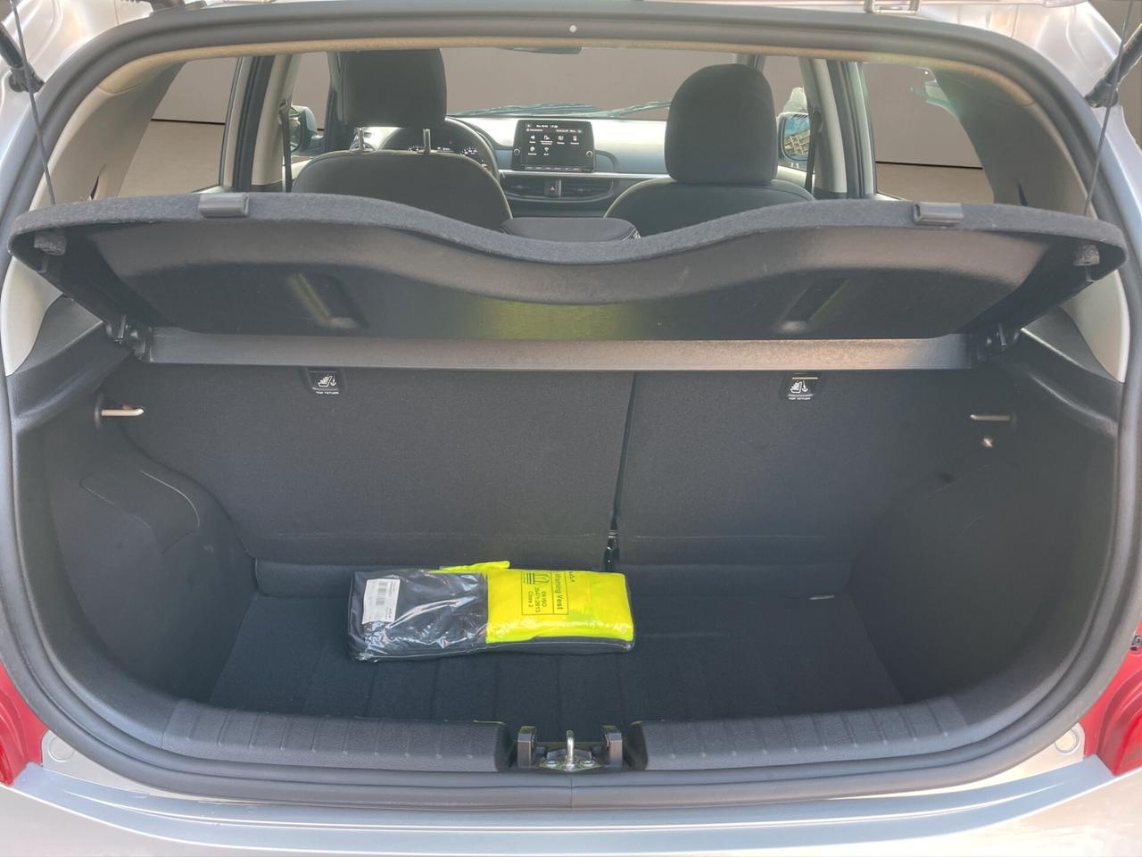 Kia Picanto AUTOMATICA - NEOPATENTATI