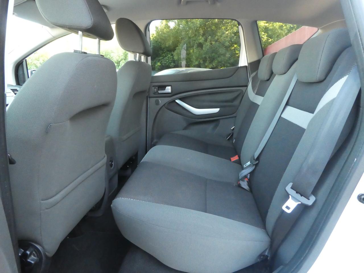 Ford Kuga Kuga+ 2.0 TDCi 140 CV 2WD DPF