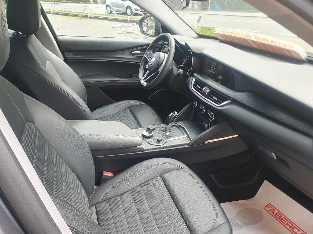Alfa Romeo Stelvio 2.2 Turbodiesel 190 CV AT8 Q4 Executive Pompa olio nuova