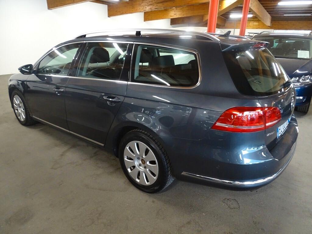 VW Passat Var. 2.0 TDI 4x4 Highline 140 CV