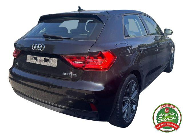 AUDI A1 citycarver 25 TFSI Admired