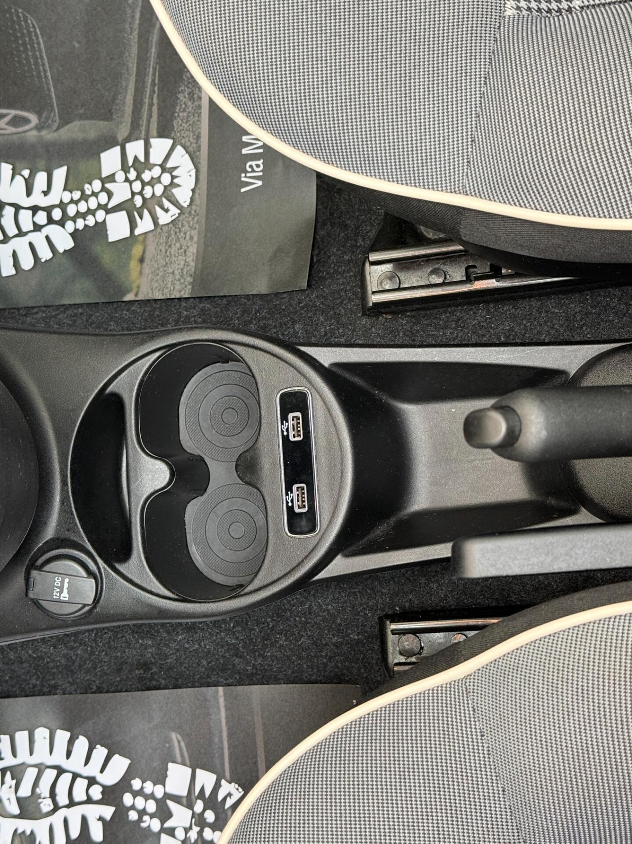 Fiat 500 C 1.0 Hybrid Lounge ** 10.136 km **