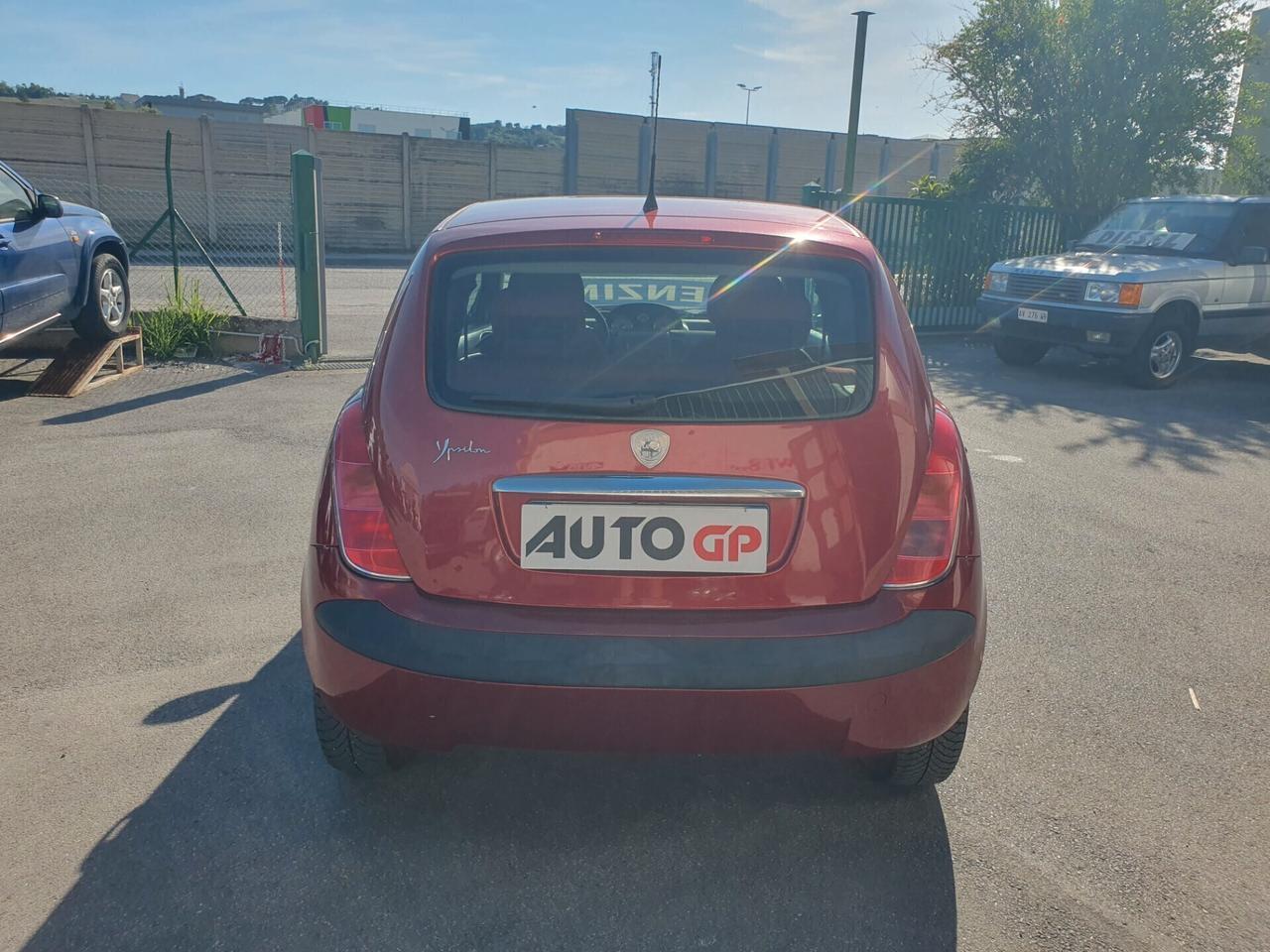 Lancia Ypsilon 1.2 benzina Neopatentati 2005