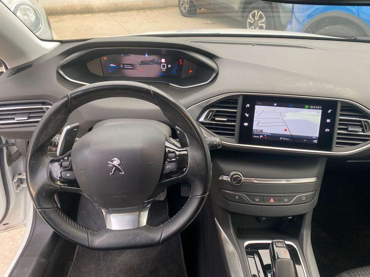 Peugeot 308 BlueHDi 1500cc 130cv