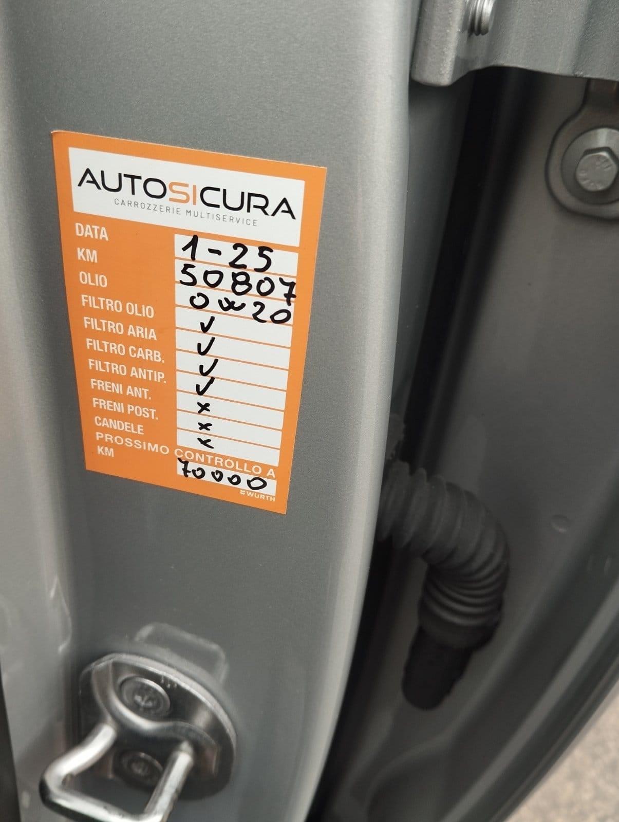 Volvo XC40 T2 automatico Essential