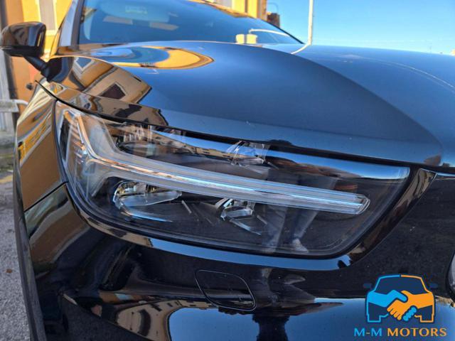 VOLVO XC40 D4 AWD Geartronic Momentum