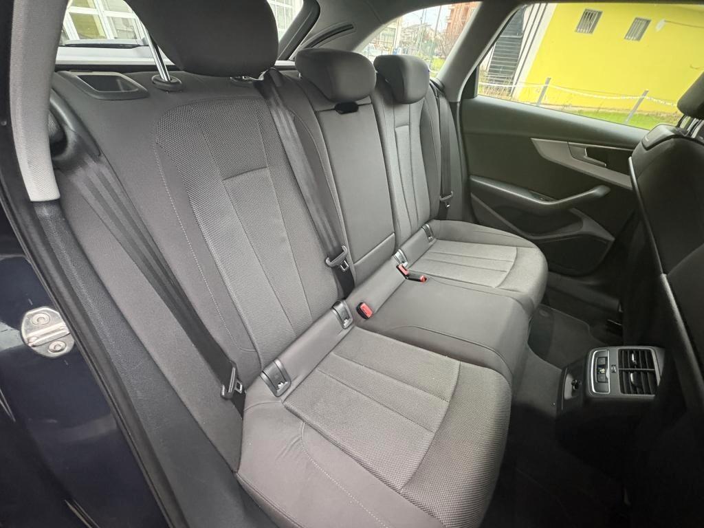 Audi A4 Avant 2.0 TDI 150 CV S tronic Business