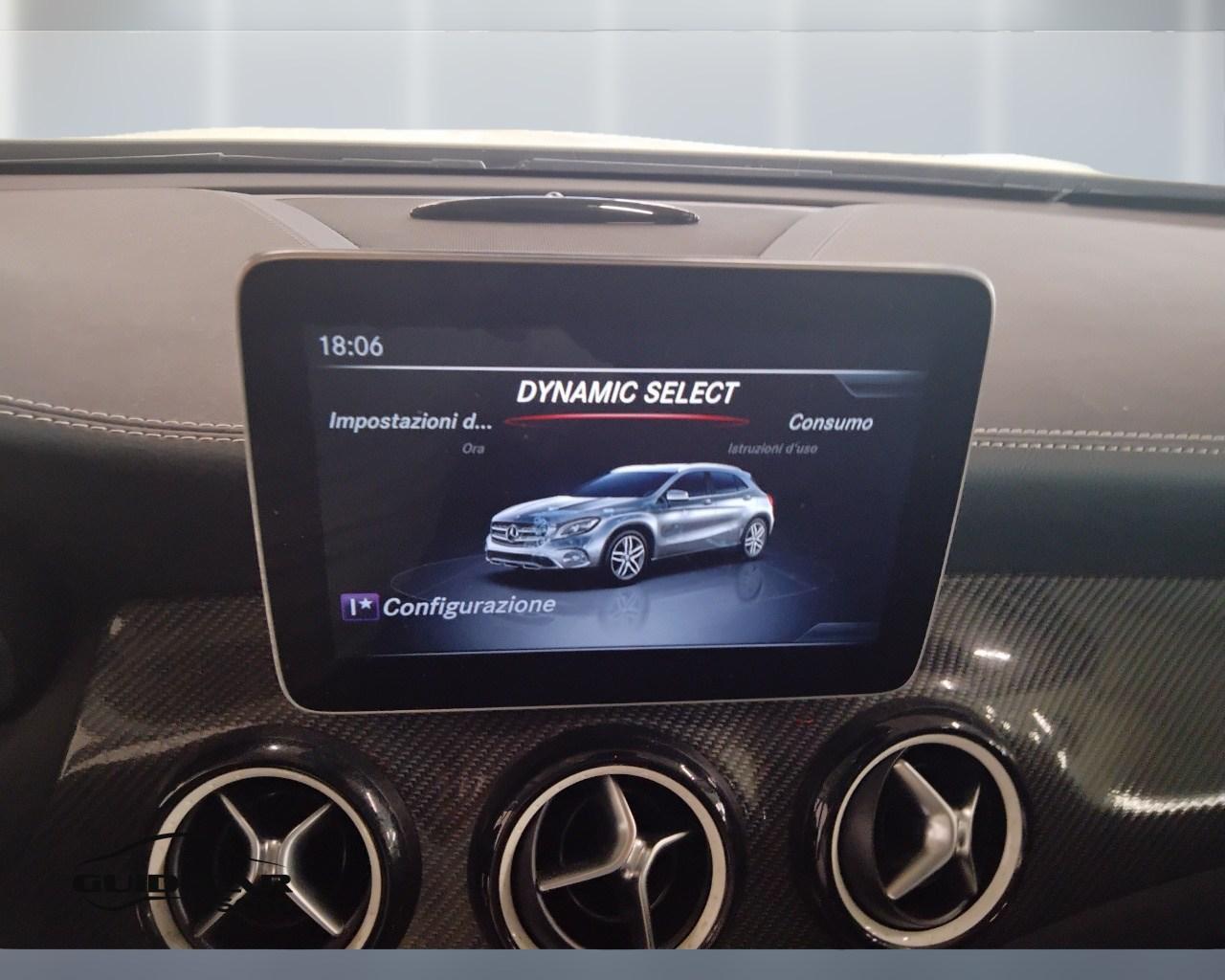 Mercedes-Benz GLA-X156 2017 - GLA 180 Night Edition auto