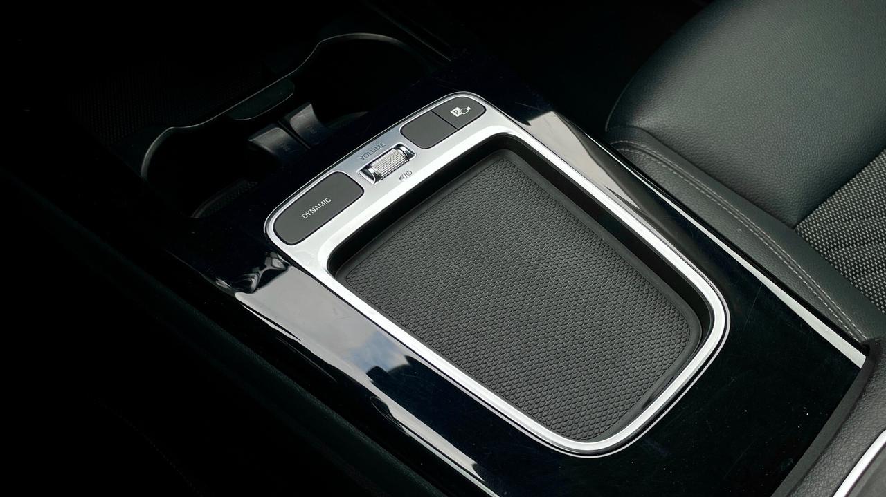 MERCEDES-BENZ A250 PLUG-IN PROGESSIVE ADVANCE MY23 224CV - FULL LED, PELLE, VIRTUAL COCKPIT