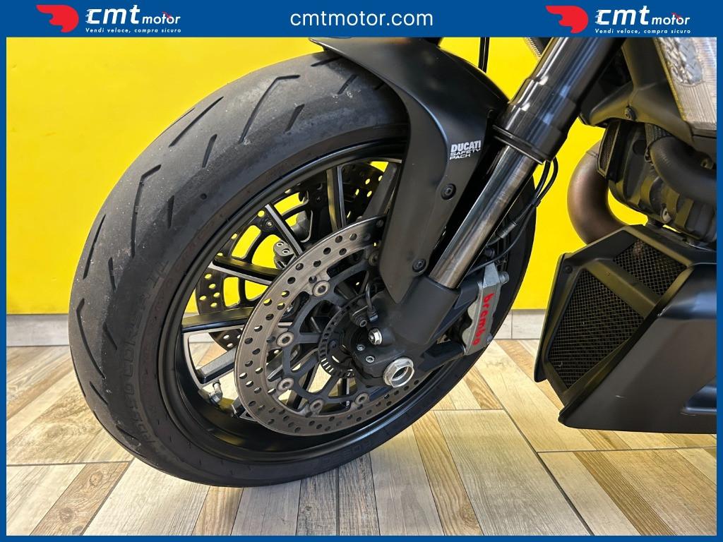 Ducati Diavel 1200 - 2013