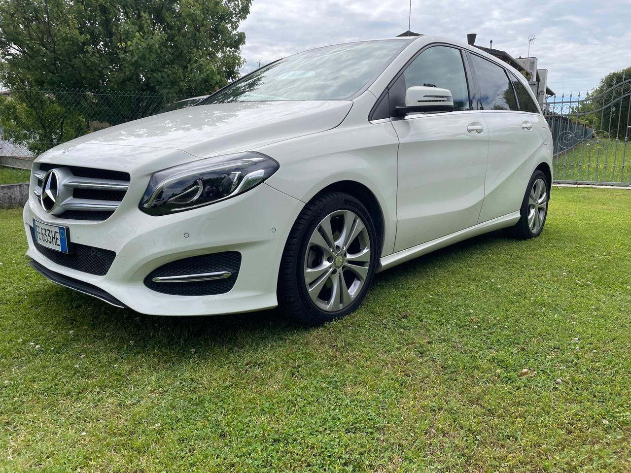 Mercedes-benz B 200 d Automatic Premium