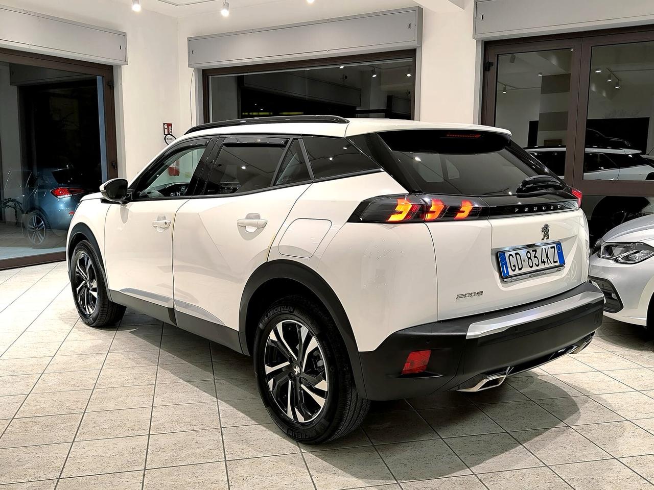 Peugeot 2008 PureTech 130 S&S EAT8 Allure