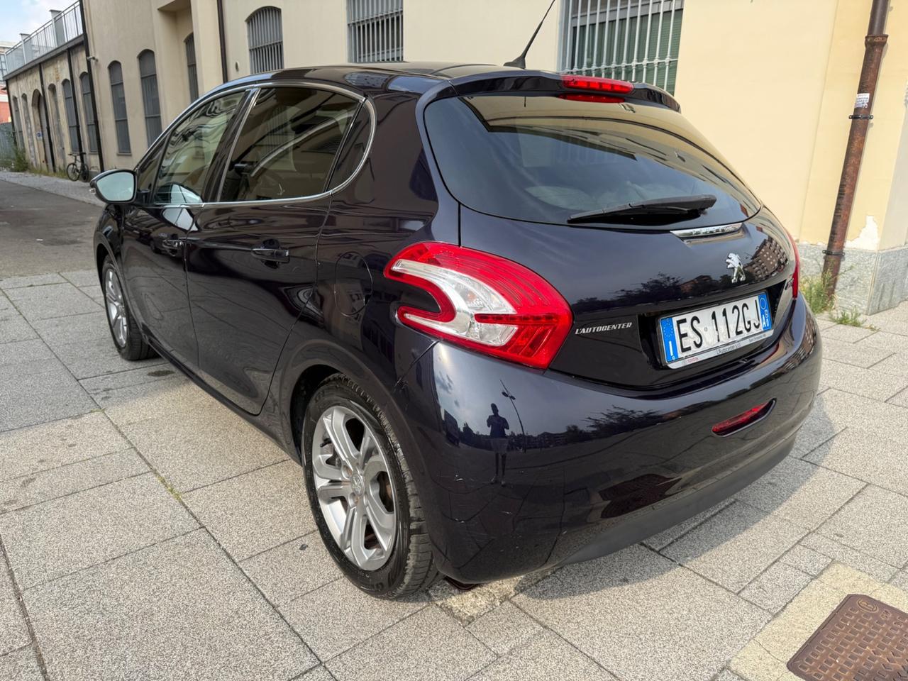 PEUGEOT 208 1.2 82 CV 2013 ALLURE