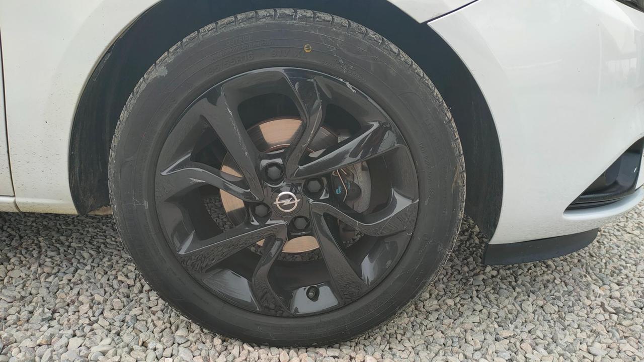 Opel Corsa 5 Porte Corsa 5p 1.4 b-Color Gpl 90cv