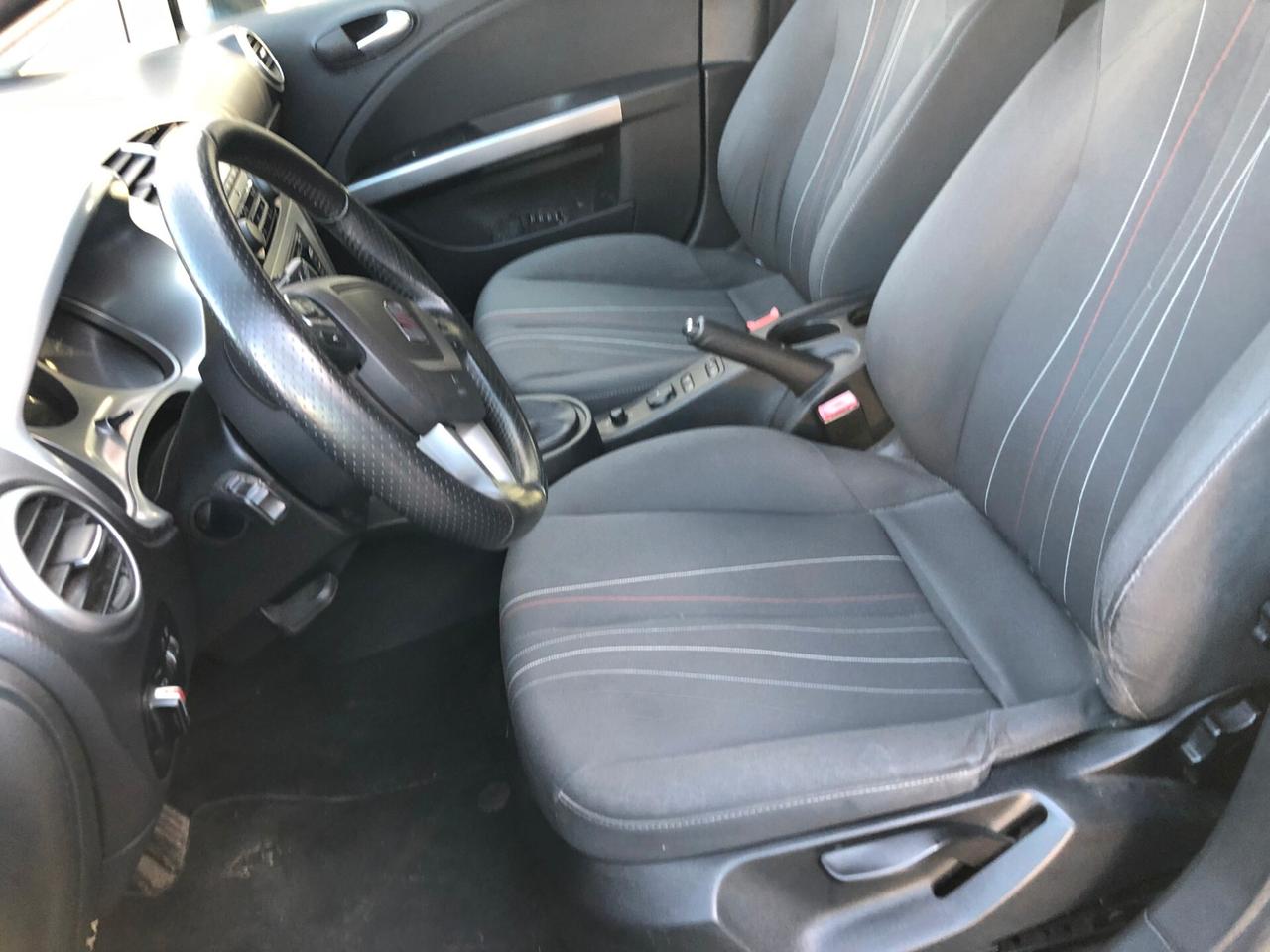 Seat Leon 1.6 TDI Style 5 porte, navigatore