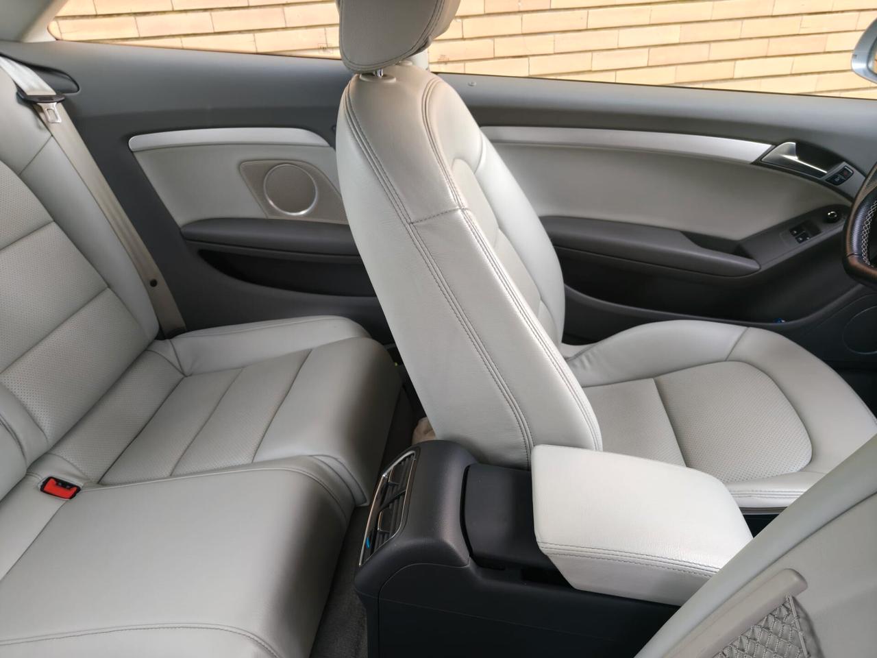 Audi A5 2.0 TFSI 180 CV