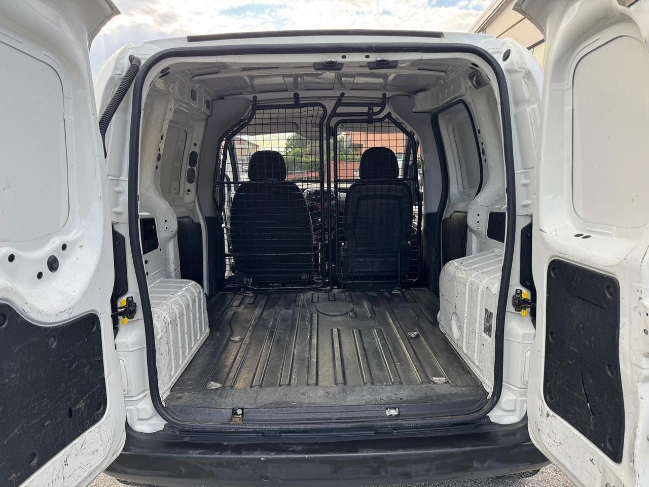 Fiat Fiorino 1.3 MJT. 12 Mesi di garanzia