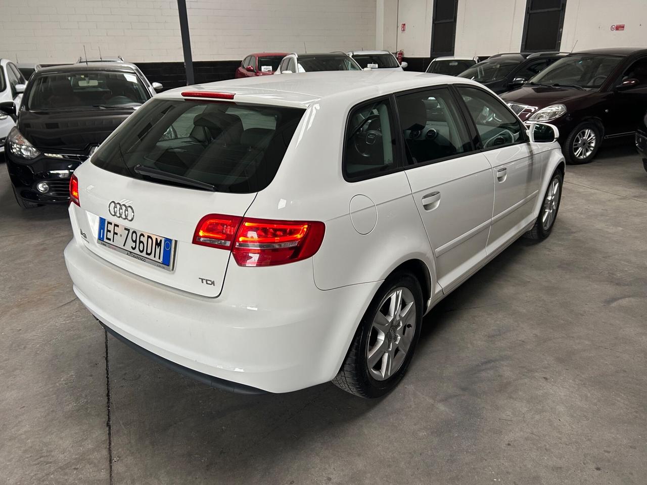 Audi A3 1.6 TDI 105 CV CR Attraction