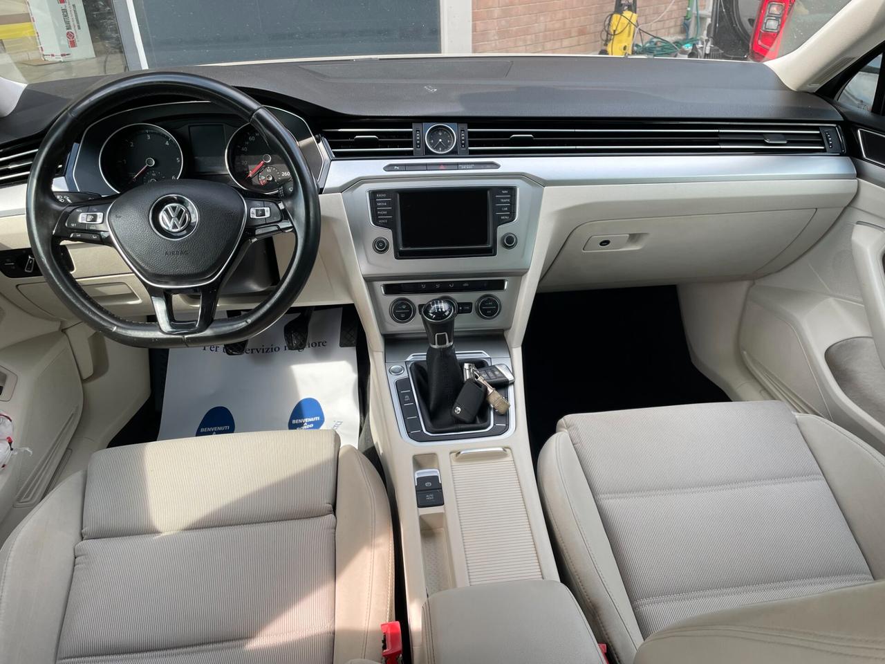 Volkswagen Passat Variant 1.6 TDI Highline BMT DISTRIBUZIONE FATTA