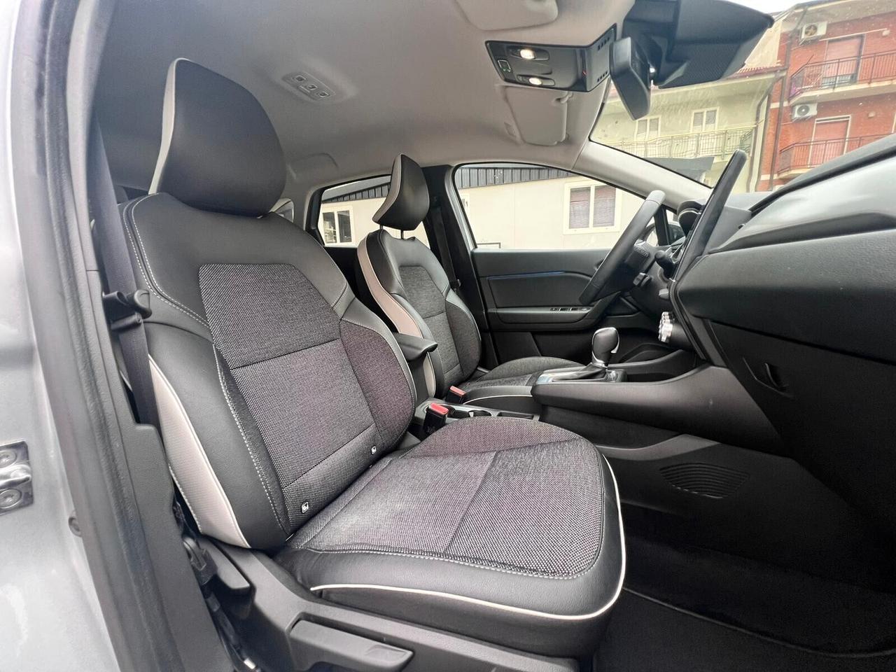 Renault Captur Full Hybrid E-Tech 145 CV Techno Fast Track