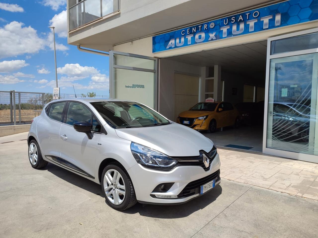 Renault Clio TCe 12V 90CV Start&Stop 5 porte Energy Duel2