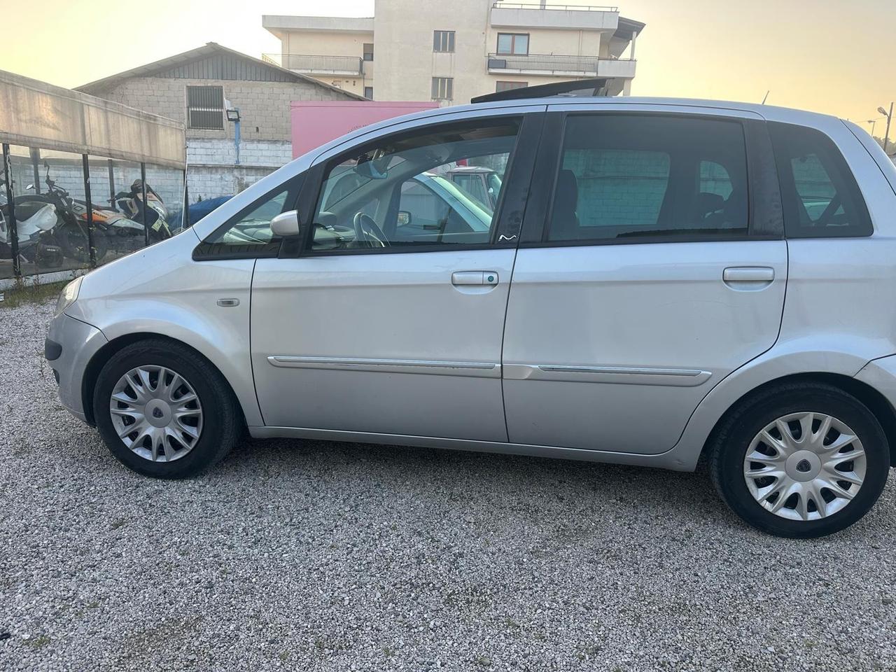 Lancia MUSA 1.9 Multijet Oro