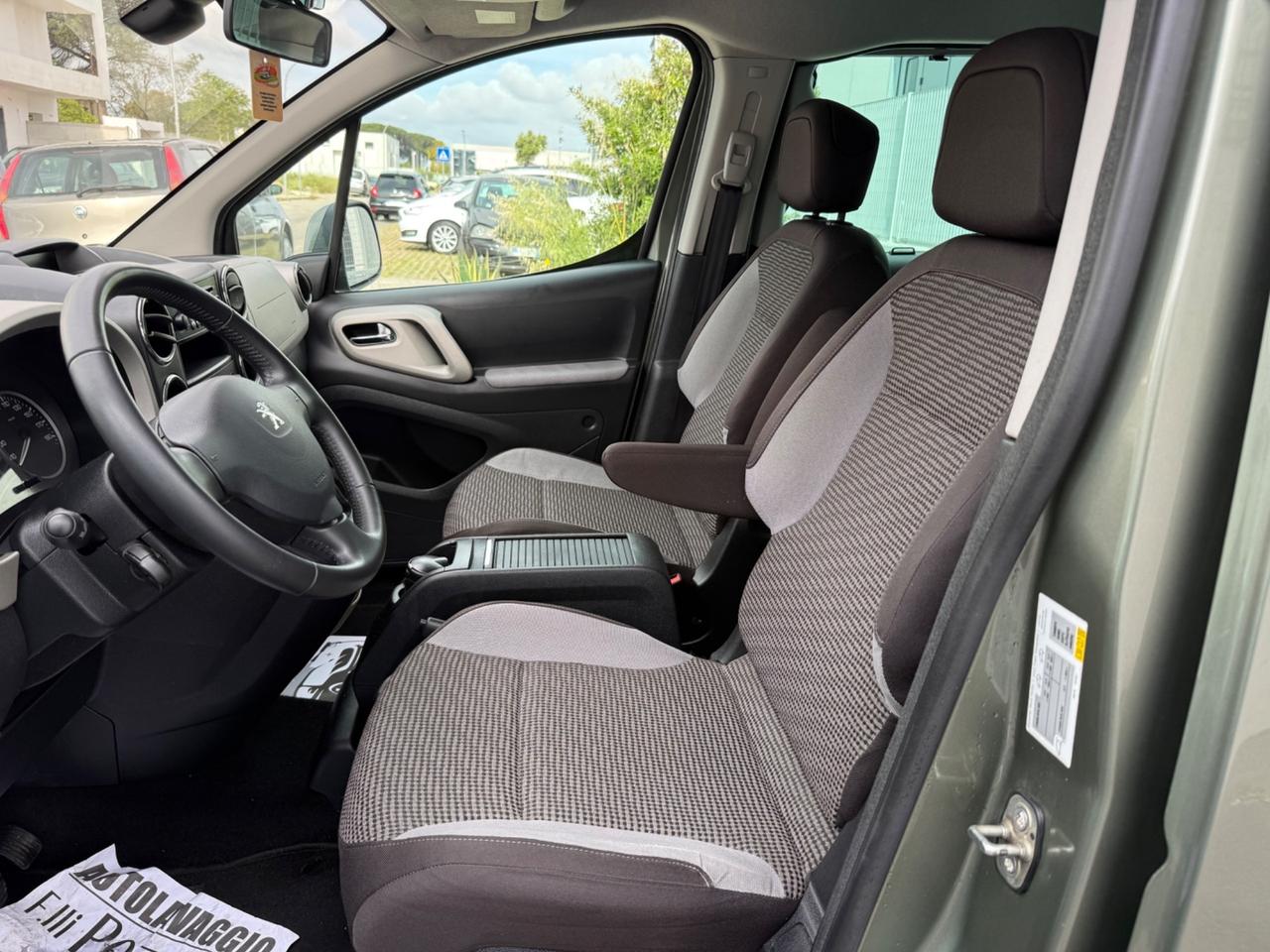 Peugeot Partner Tepee 1.6 Benzina 120CV Outdoor