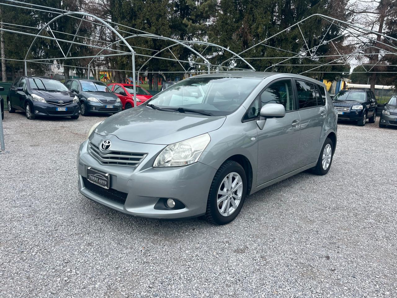 toyota verso 1.6 benzina 7 posti