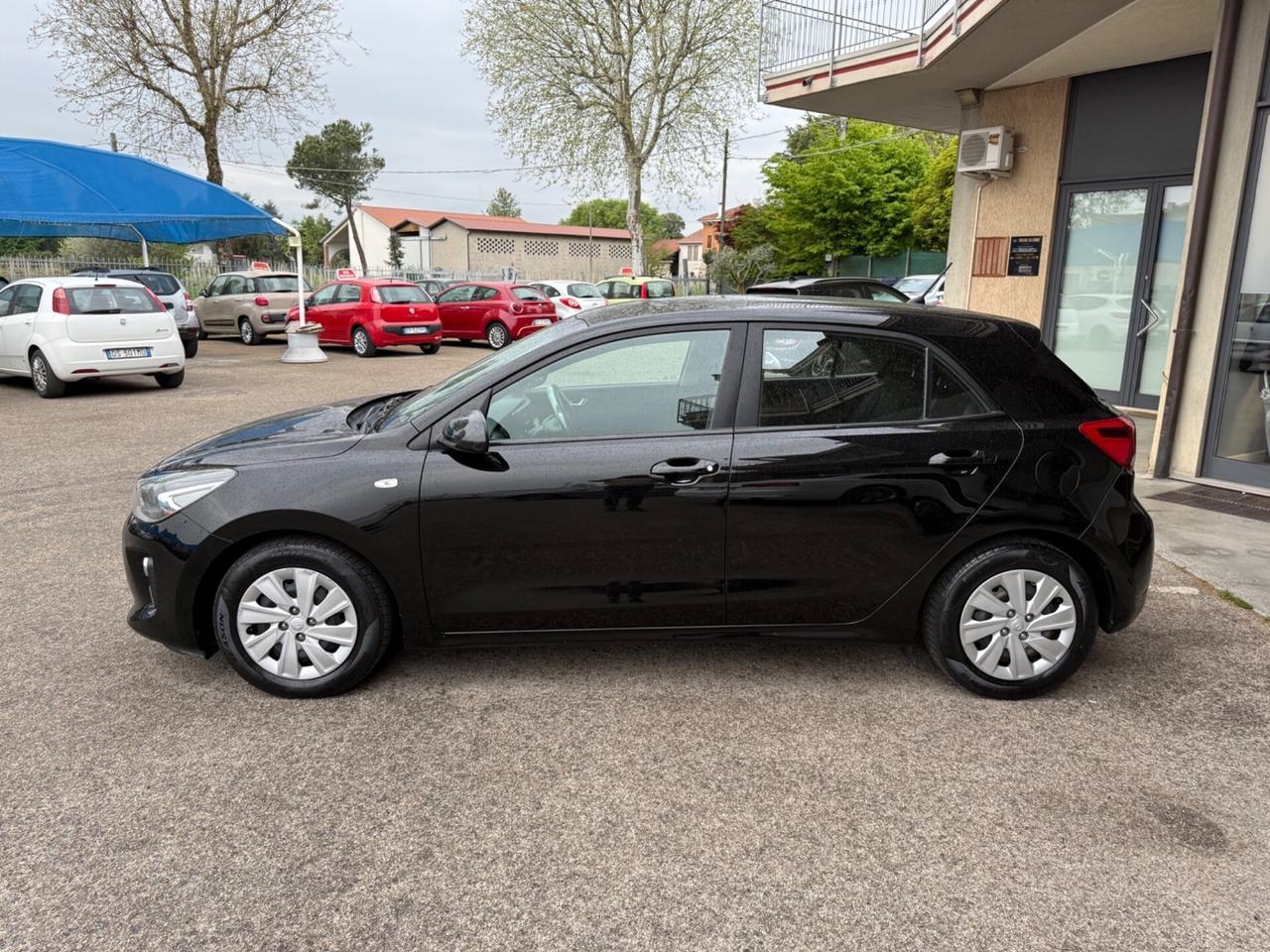 Kia Rio 1.2 Benzina 84CV - Neopatentati