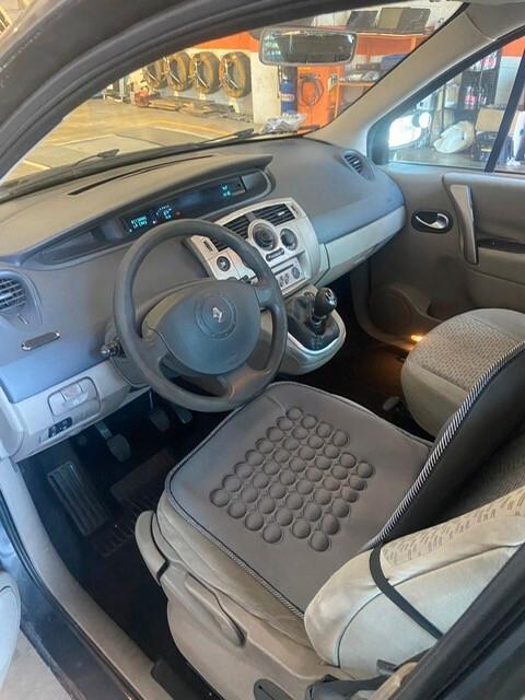 Renault Scenic Scénic 1.5 dCi/105CV Confort