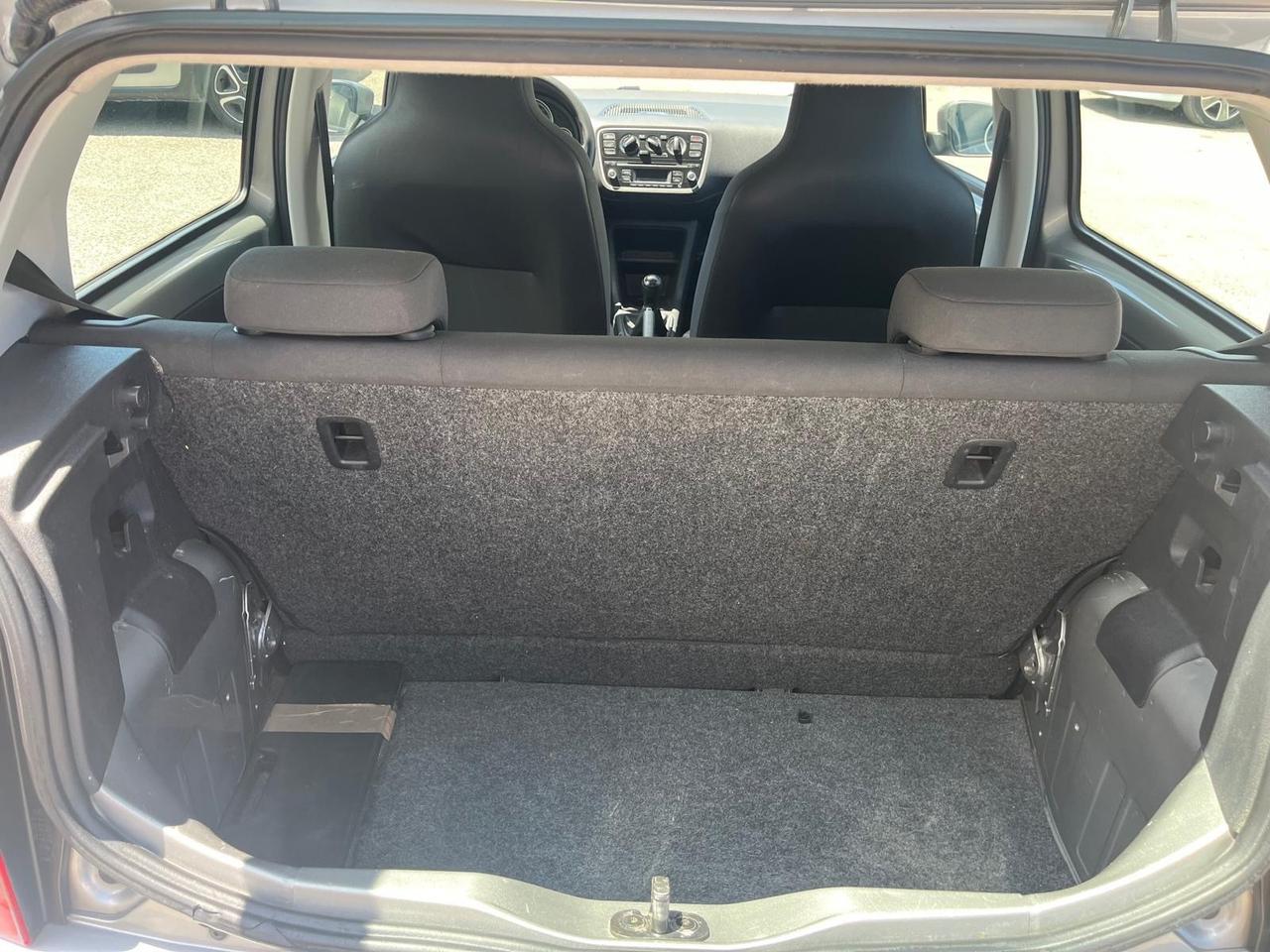 Volkswagen up -5 P-1.0 metano- full- 2015