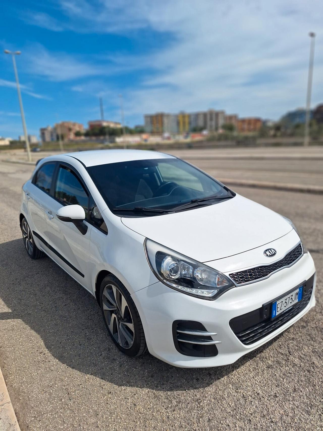 Kia Rio 1.4 CRDi 5p. Cool - 2015