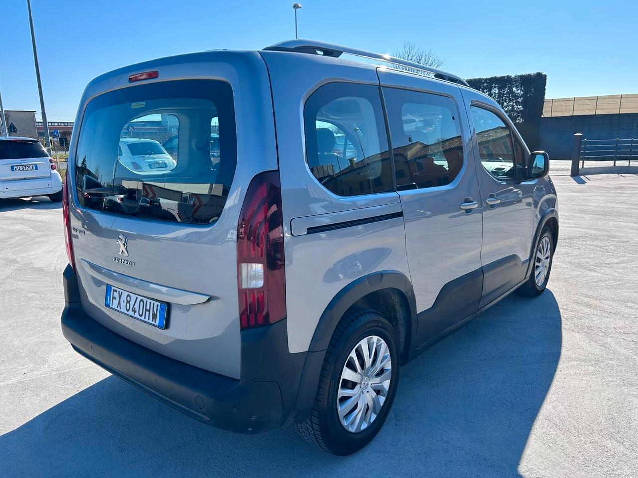 Peugeot Rifter BlueHDi 100 Active Standard