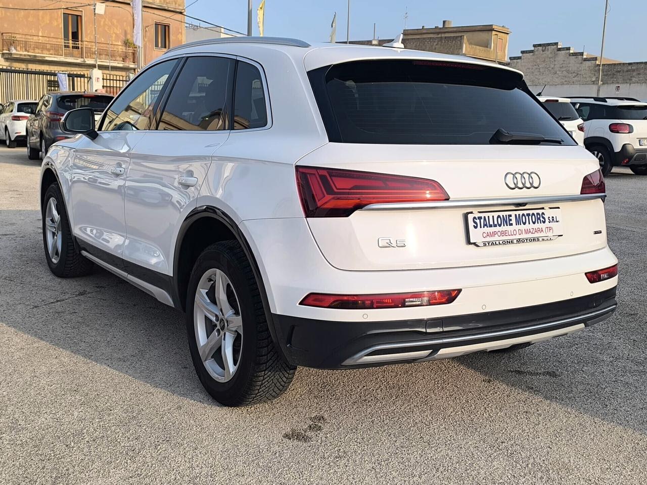 Audi Q5 40 TDI quattro S tronic Business Advanced