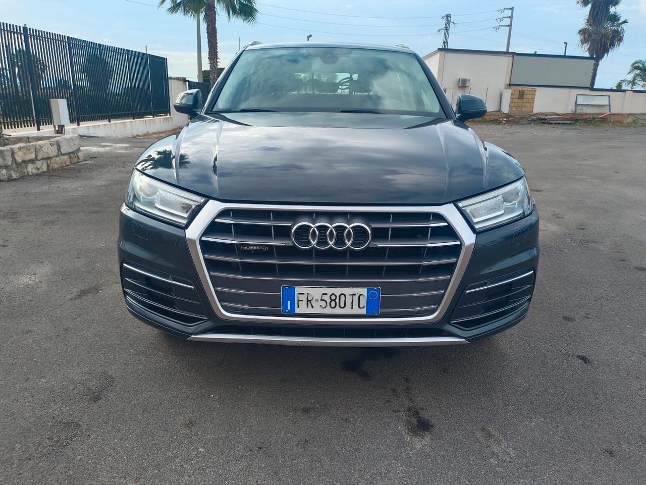 Audi Q5 2.0 TDI quattro S tronic Business