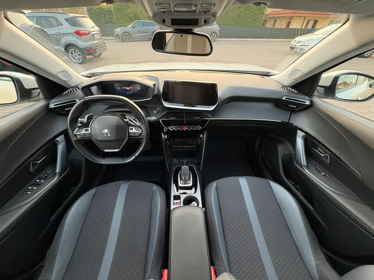 PEUGEOT 2008 1.5 HDI FULL OPTIONAL SI NEOPATENTATI