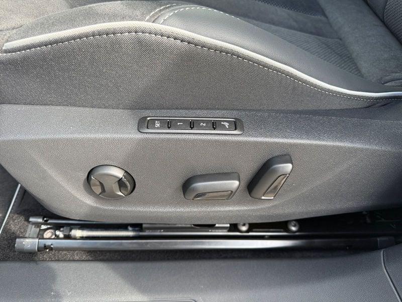 Škoda Enyaq iV Enyaq 85x Sportline 82 kWh Batteria 210 kW (285 CV) automatico 4x4