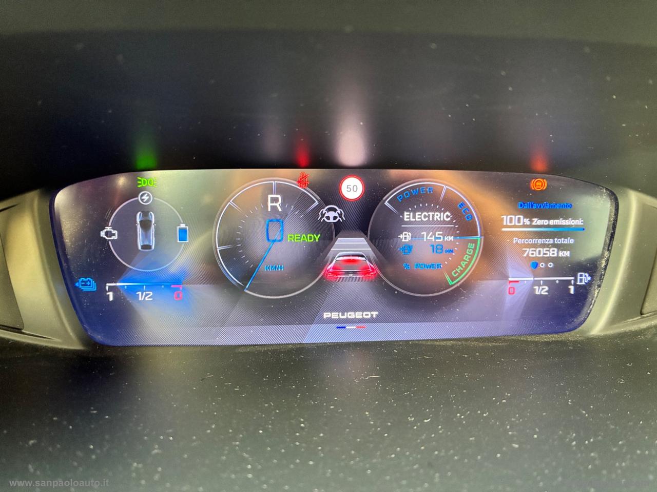 PEUGEOT 408 Hybrid 225 e-EAT8 Allure Pack