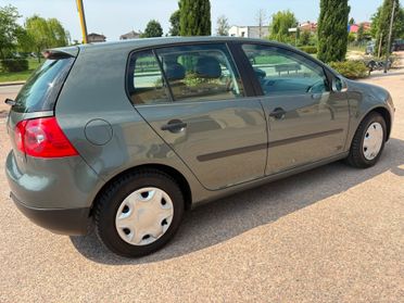 Volkswagen Golf 1.6 16V FSI