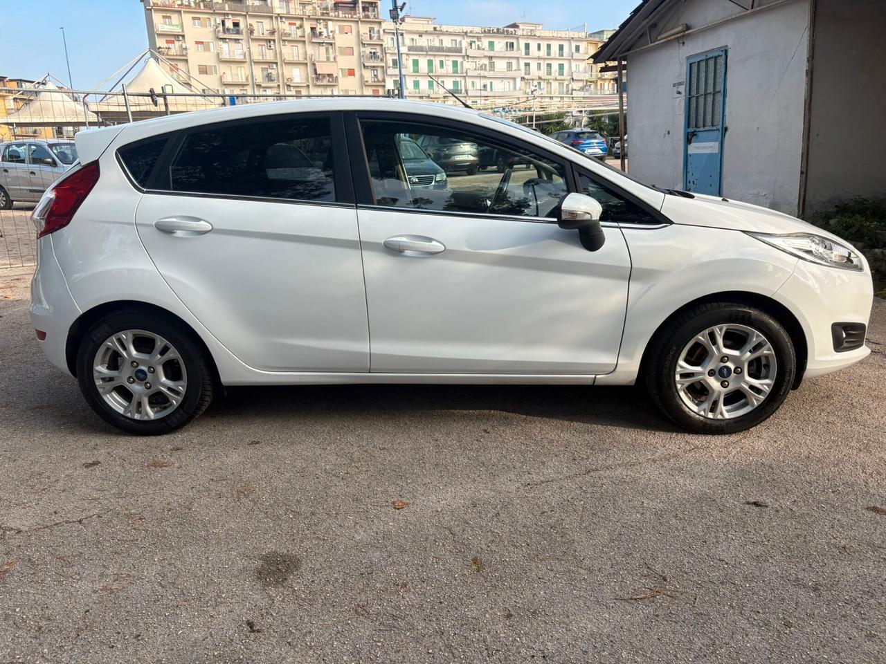 FORD FIESTA 1.2 Titanium - 2016
