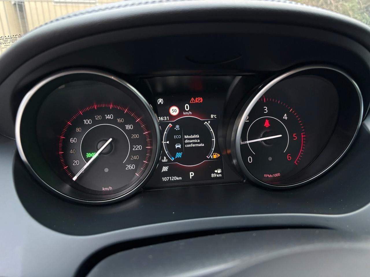 Jaguar E-Pace 2.0D 150 CV AWD R-Dynamic TOTAL BLACK