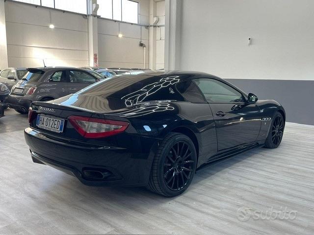 Maserati GranTurismo 4.7 V8 MC Stradale cambio cor