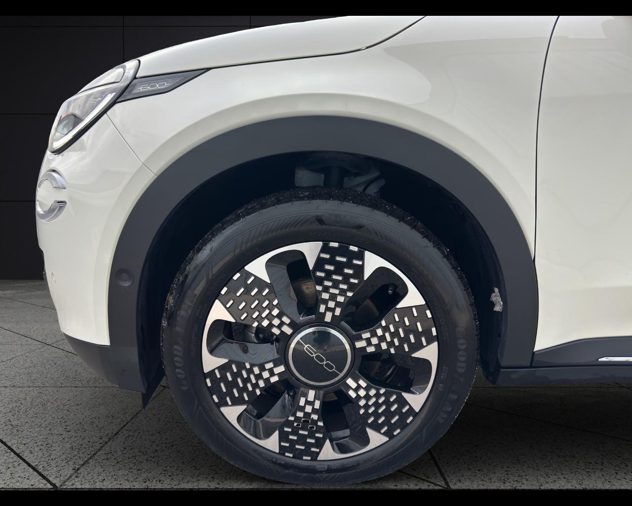FIAT 600 (2023-->) - 600 Hybrid 136 CV DCT MHEV La Prima