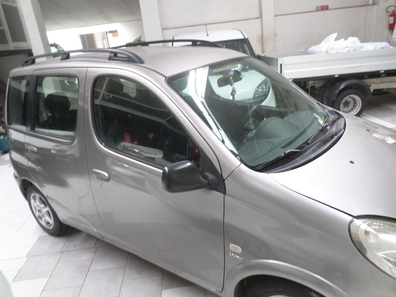 Toyota Yaris Verso 1.3i 16V Luna