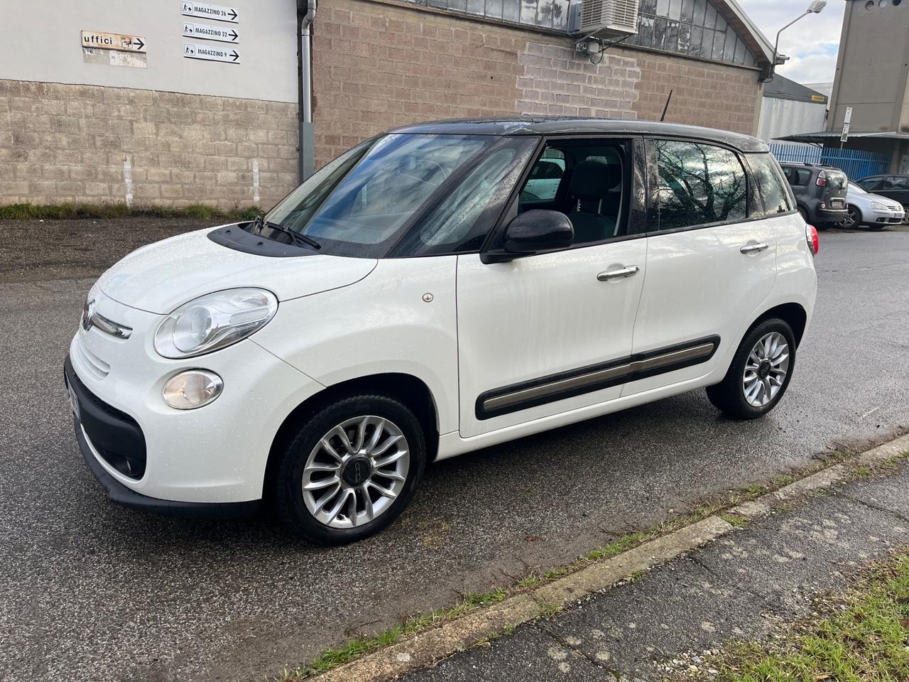 Fiat 500L 1.4 95 CV Lounge 2013 SOLI 82.000 KM