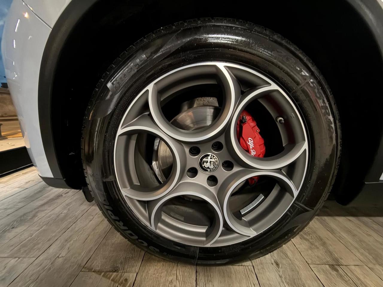 Alfa Romeo Stelvio 2.2 Turbodiesel 190 CV AT8 Q4 Sprint 24 mesi di garanzia