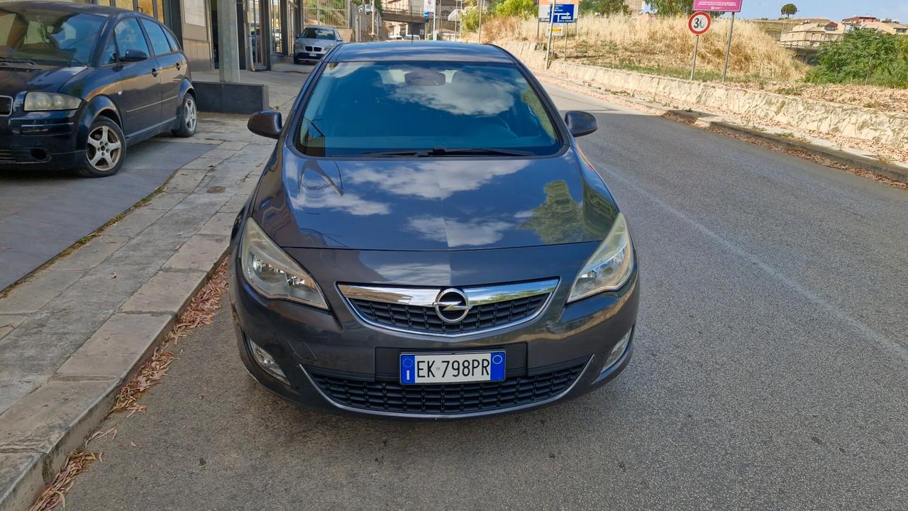 Opel Astra 1.7 CDTI 110CV 5 porte Cosmo